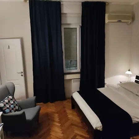 精选客房旅馆 招待所 3*